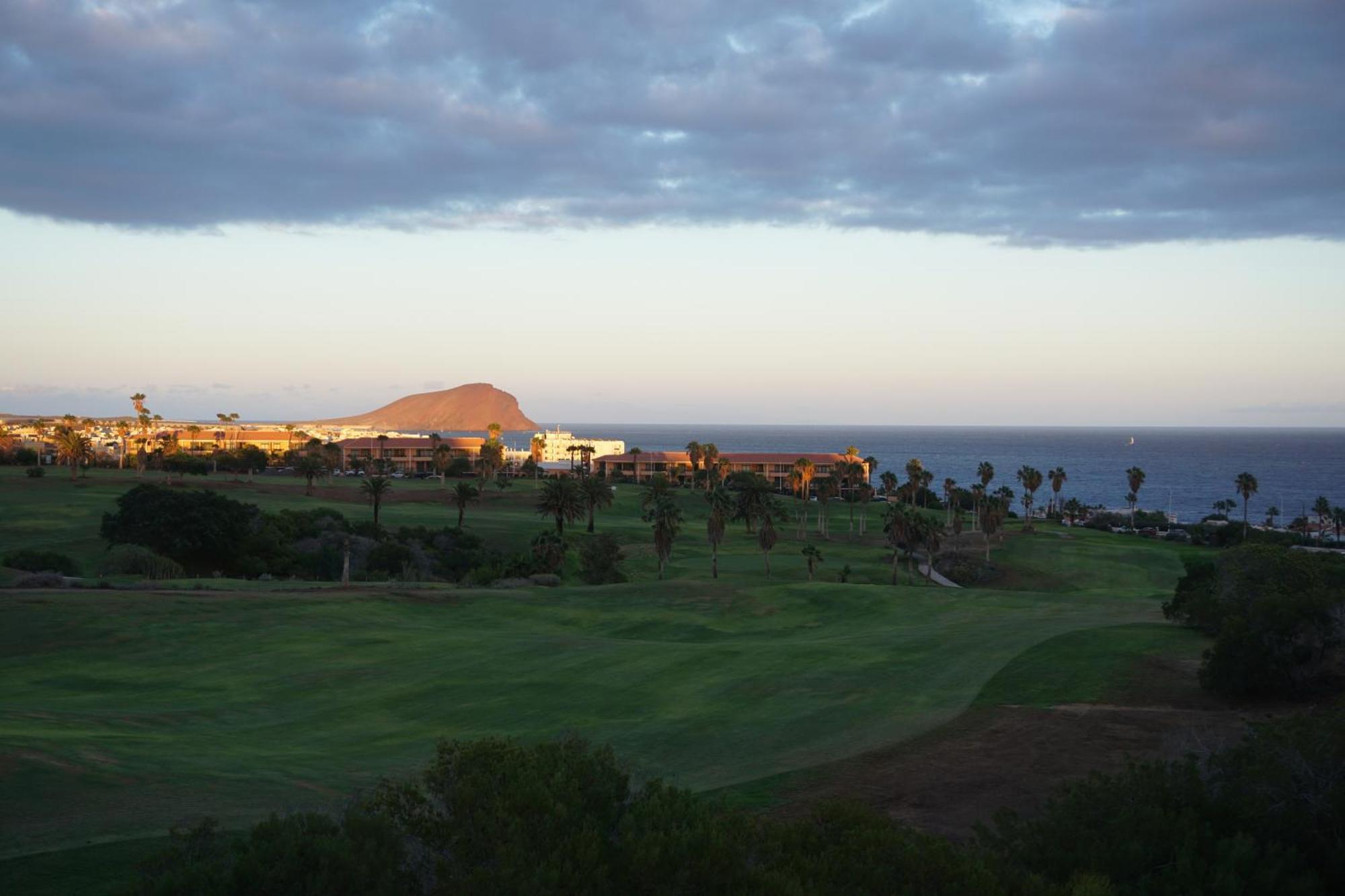 Golf Del Sur Apartment - Magnificent Panorama Of The Ocean, El Teide, And Montana Roja 圣米格尔德阿沃纳 外观 照片