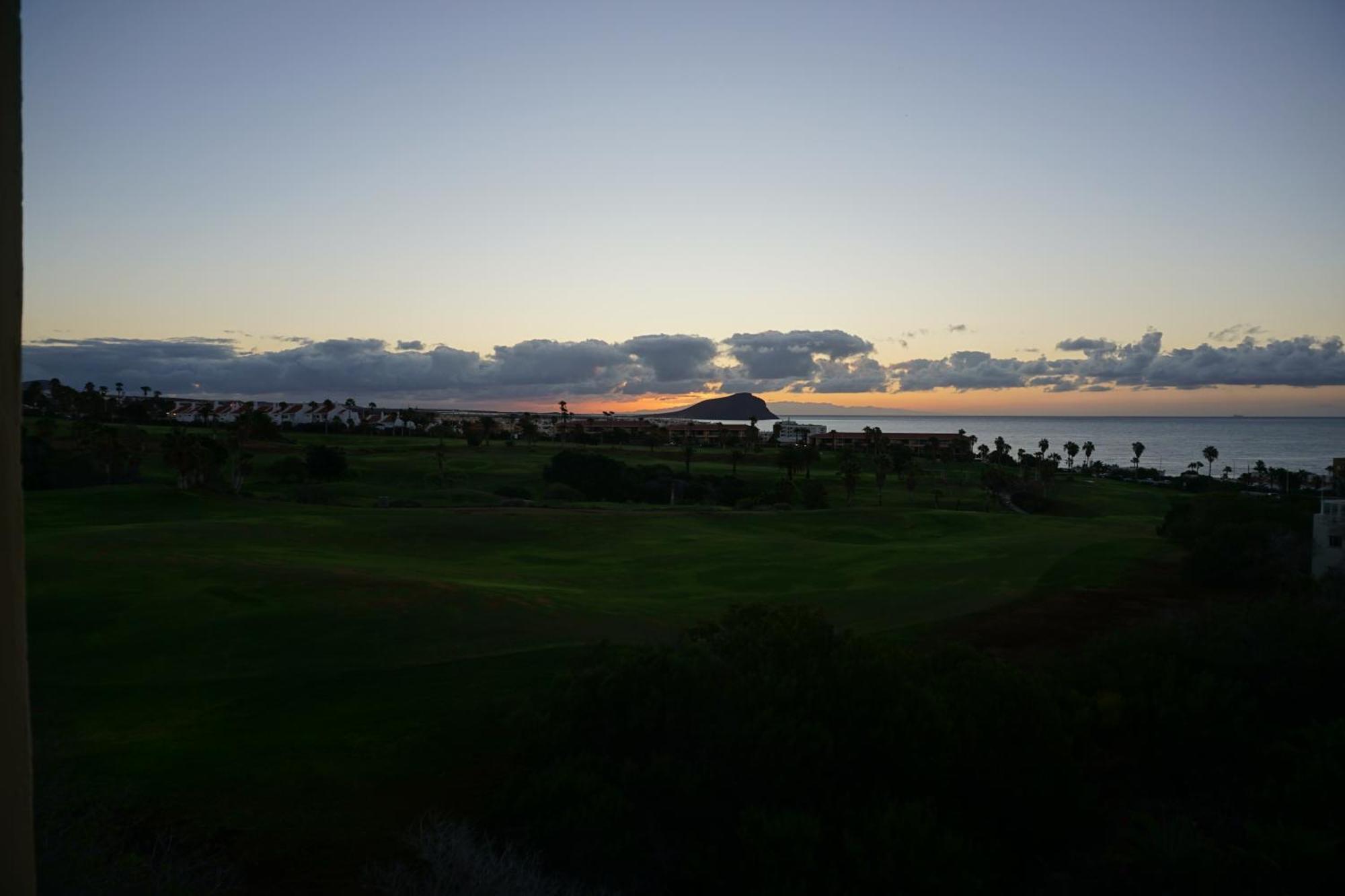 Golf Del Sur Apartment - Magnificent Panorama Of The Ocean, El Teide, And Montana Roja 圣米格尔德阿沃纳 外观 照片